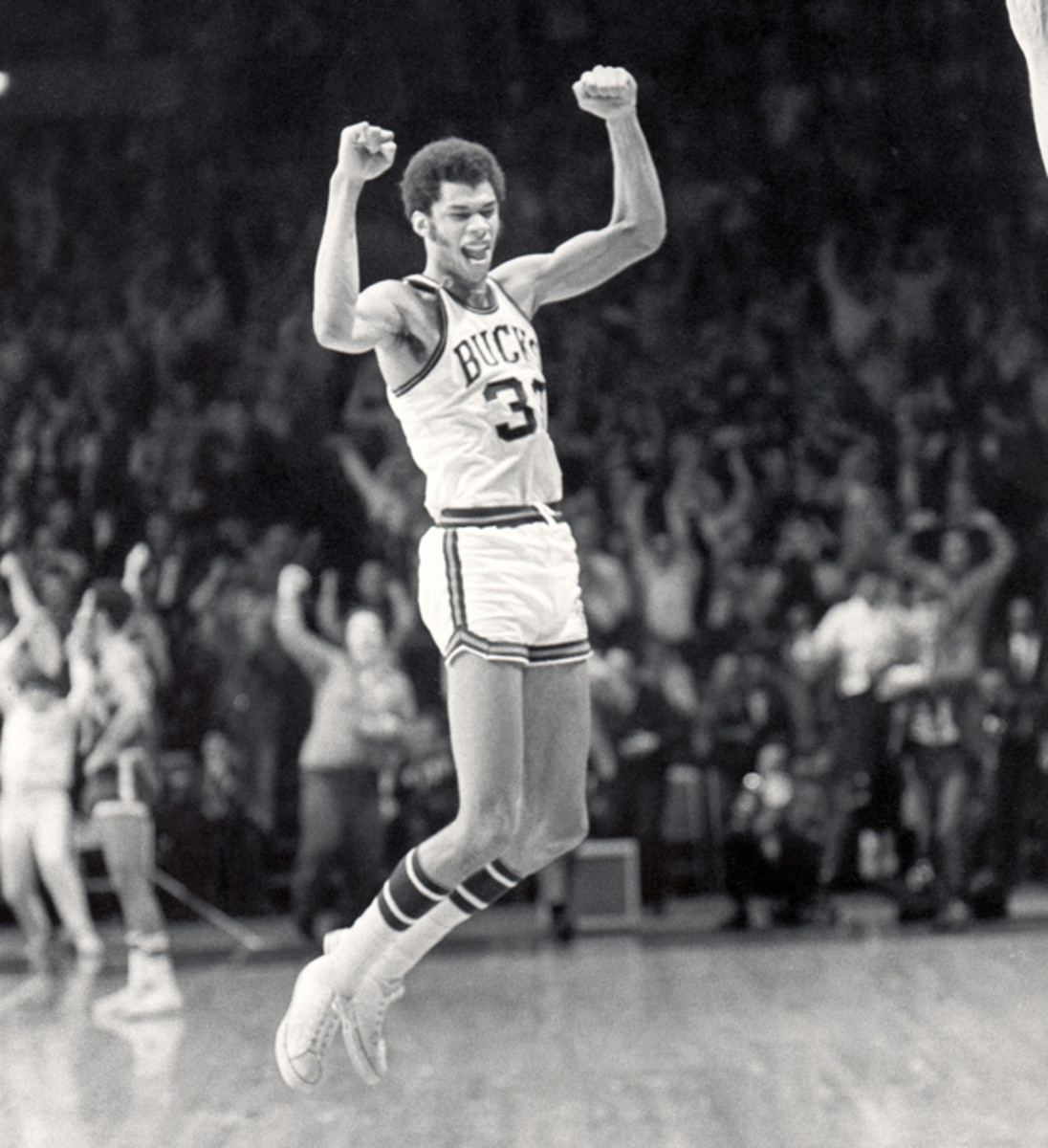 alcindor-celebrating.jpg